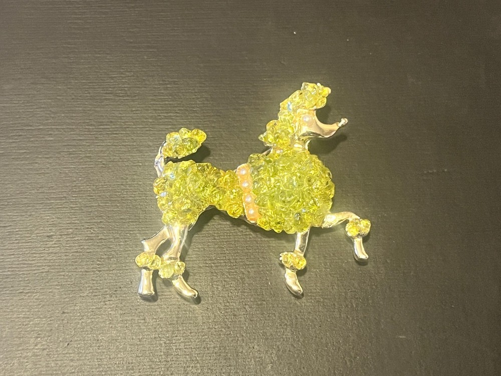 Vintage POODLE BROOCH Pin GREEN PERIDOT & GOLD TONE