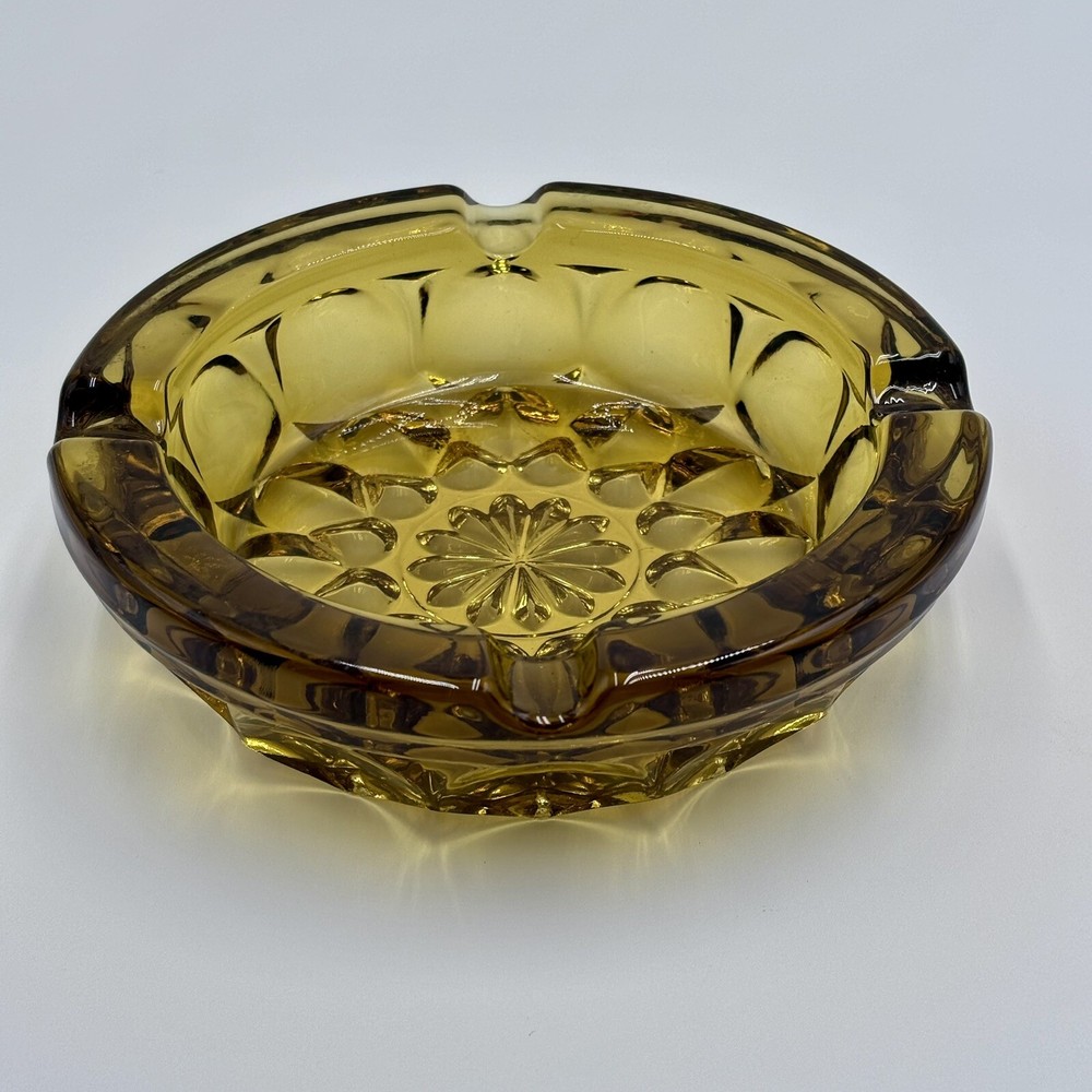 Vintage Anchor Hocking Ashtray Starburst Amber Thick Glass Round Heavy 6”  MCM