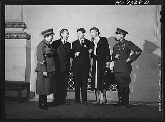 Photo:Washington DC 1930s Russian Delegates with Mrs. at Youth Assembly
