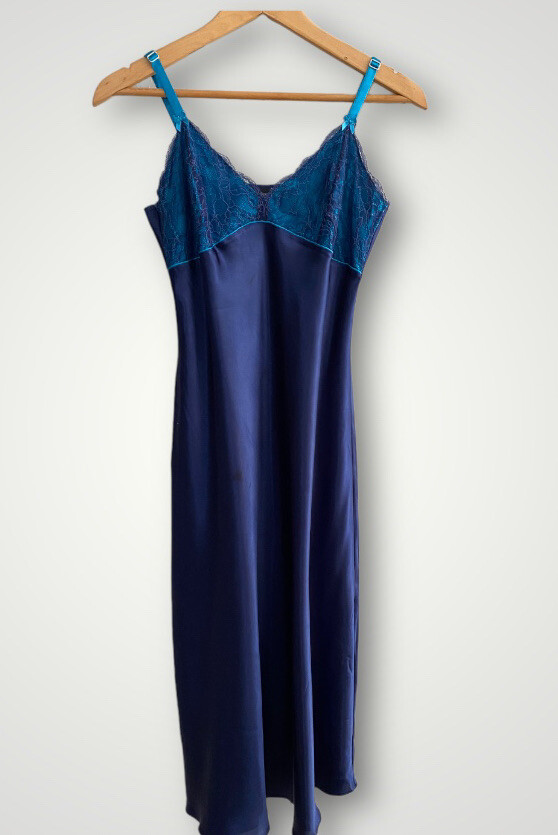 Vintage Jones New York Lingere/dress blue sz medium With Lace Details Maxi