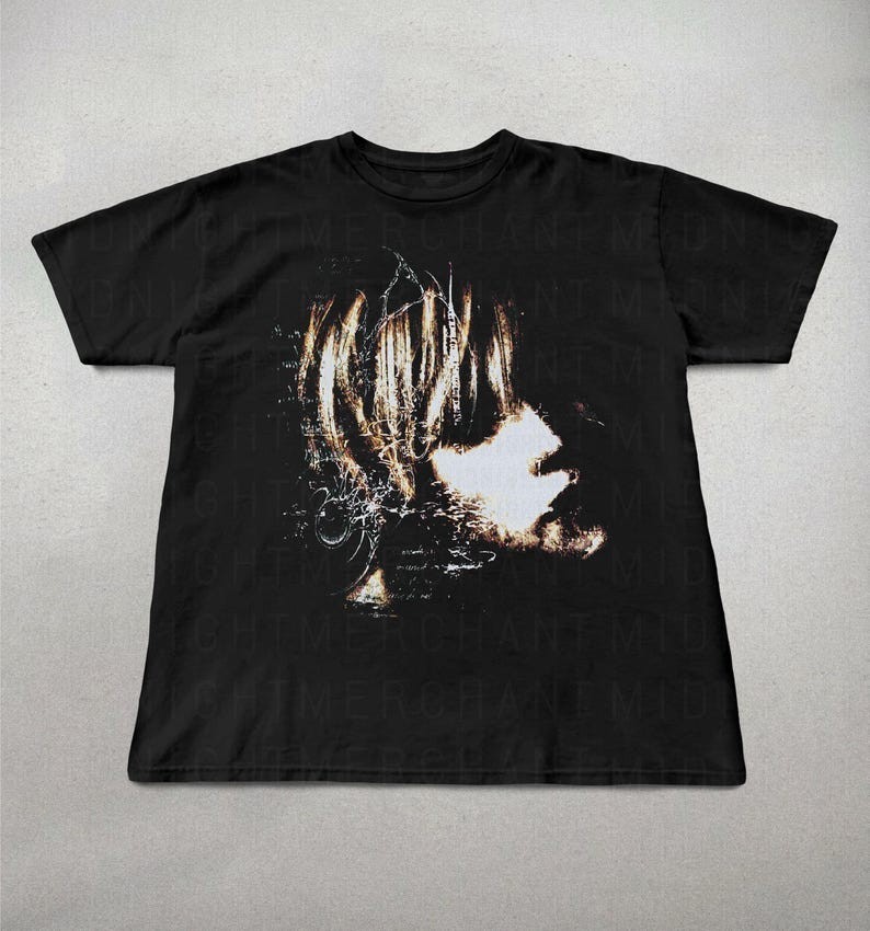 2000s Grunge T-shirt, Cool old-school style graphic tees, Vintage y2k style