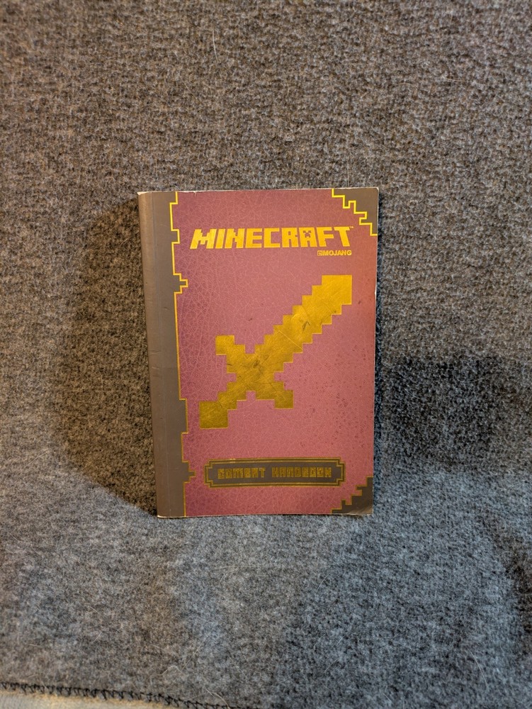 Minecraft: Combat Handbook: An Official Mojang Book - Hardcover - VERY GOOD