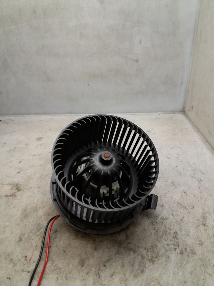 Renault TWINGO II heating fan 7701067982