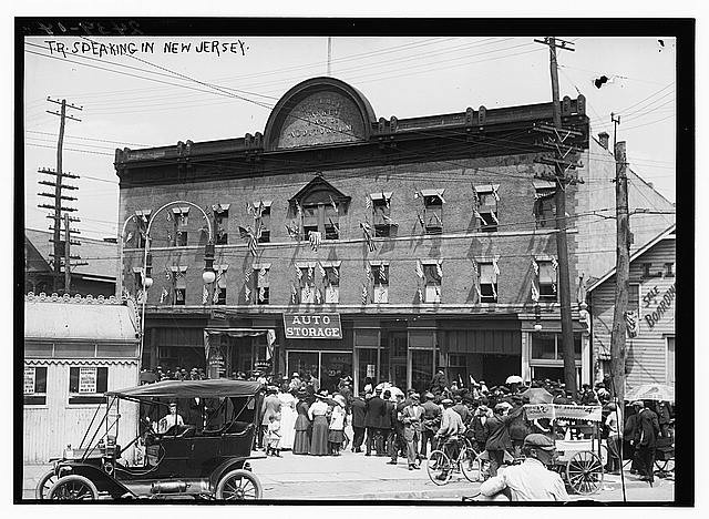 Photo:Theodore Roosevelt Speaking New Jersey Auto Storage Crowd c1910s