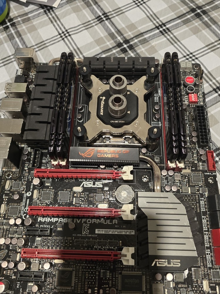 ASUS Rampage IV Extreme, Socket 2011, Intel Motherboard With Cpu, 128gb RAM