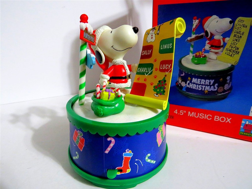 SNOOPY PEANUTS CHARLIE BROWN KURT ADLER CHRISTMAS MUSIC BOX FIGURE FIGURINE 2000