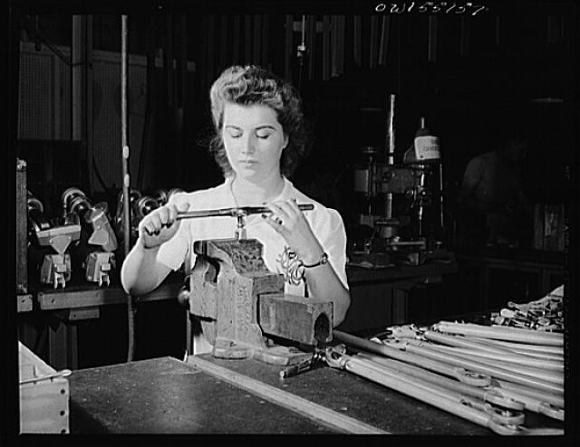 Photo:1942 Woman Worker Assembles B-25 P-51 Engine Control Rods