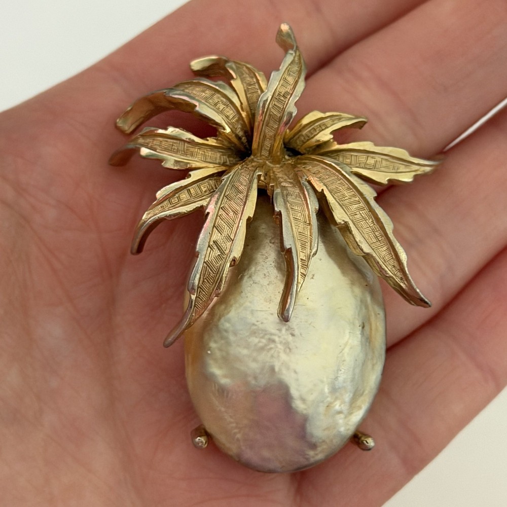 Vintage Capri Designer Signed Pineapple Fruit Faux Pearl Gold Tone Brooch Pin 2
