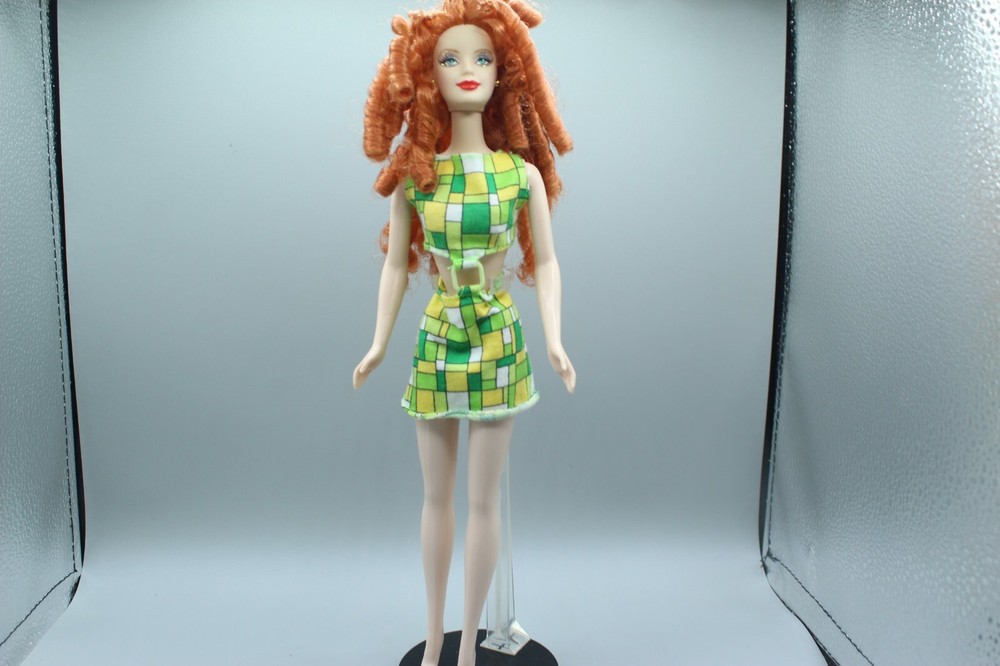 Custom Barbie  Doll #4 (A19)