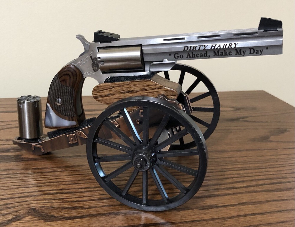 North American Arms (NAA) Hand Cannon Display For 22 Mag With Cylinder Storage