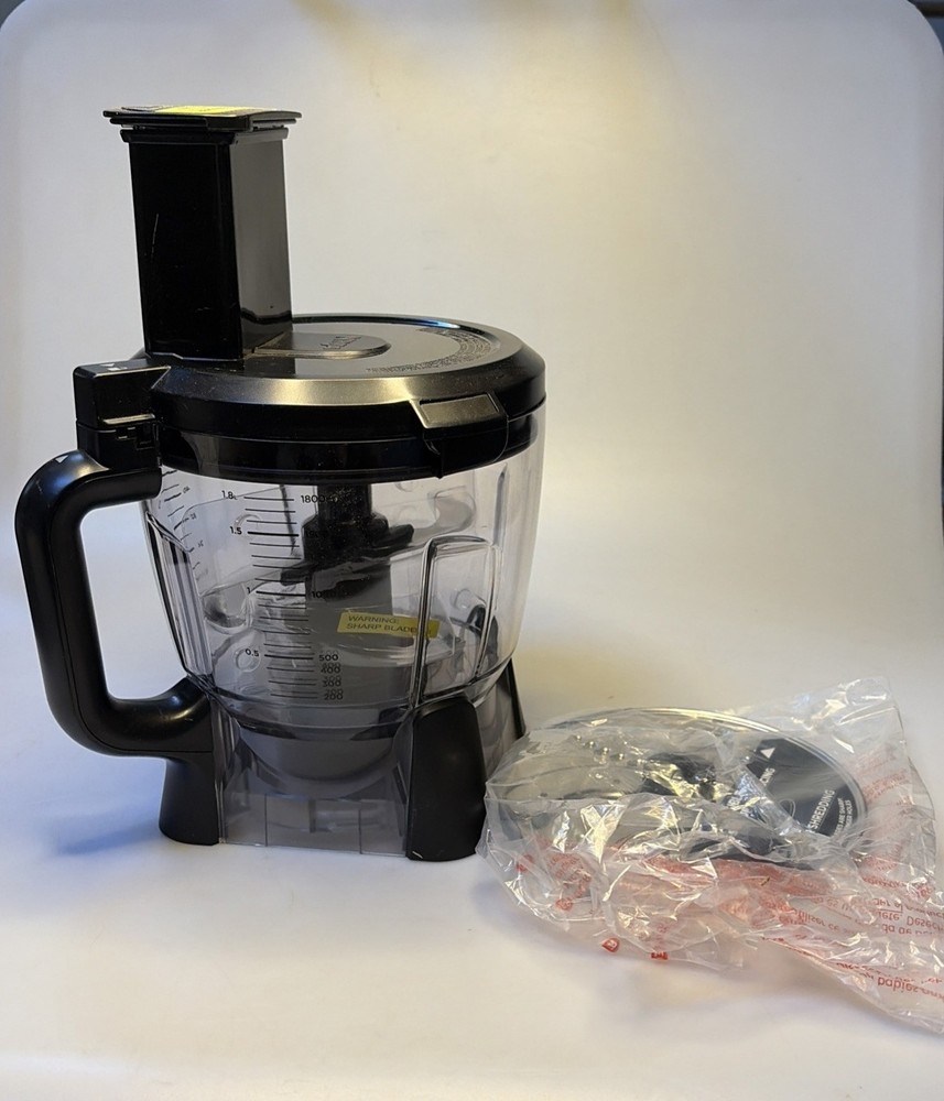 Ninja Food Processor 64 oz 8 Cup Bowl Attachment with Lid Blade and Pusher Black
