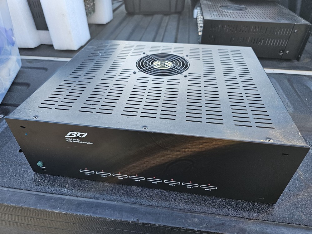 RTI AD-8X 230W Audio Distribution System - Black