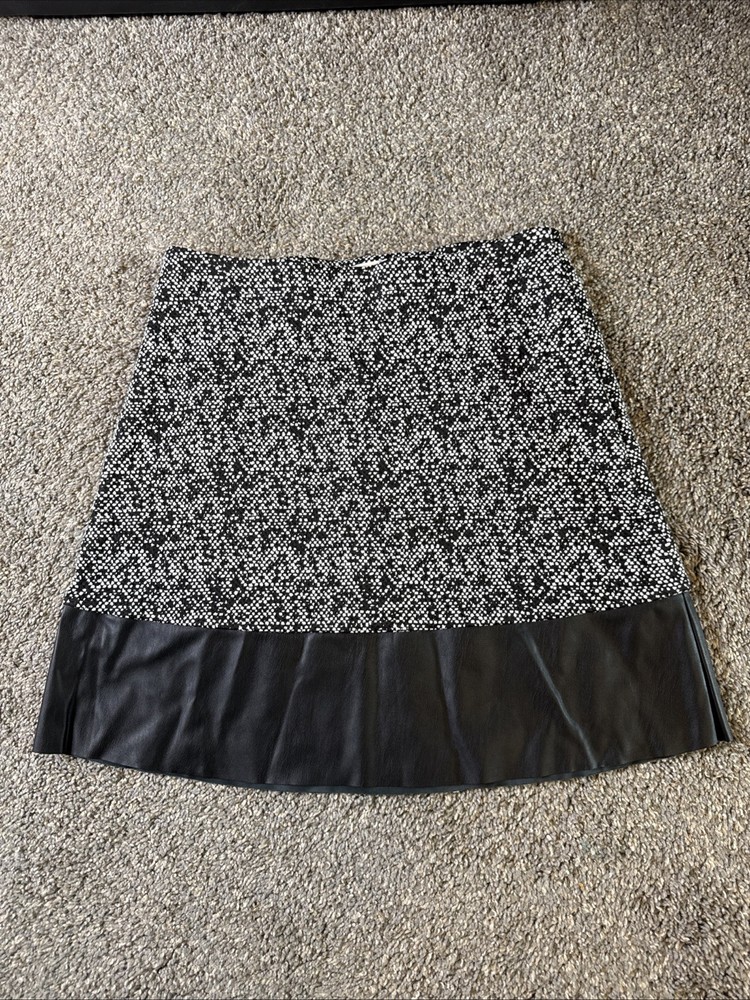 NWT Michael Kors Women’s Mini Skirt Black & White w/Leather Trim Size Medium