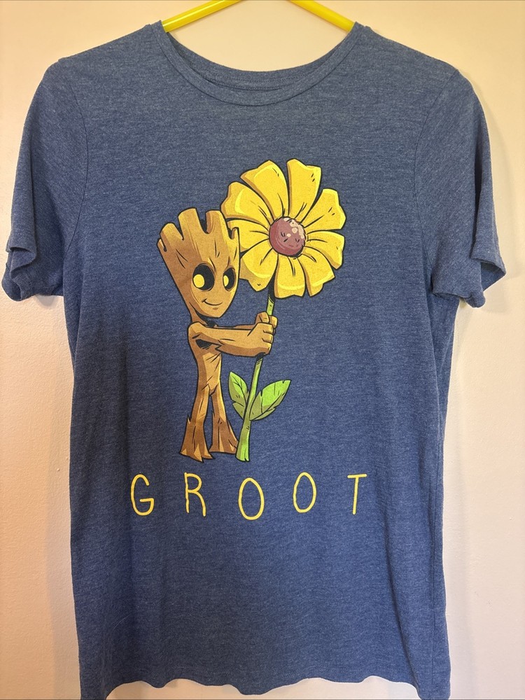 Women's Large Blue Marvel's Groot With A Flower Super Soft T Shirt