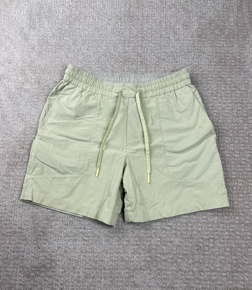 Lululemon Bowline Shorts Mens S Green Ripstop Drawstring Performance Gym LM7ARRS