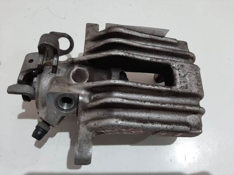 étrier de frein arrière gauche SEAT IBIZA (6P1) 5P 1.2 TSI 90 CV 2015 94396
