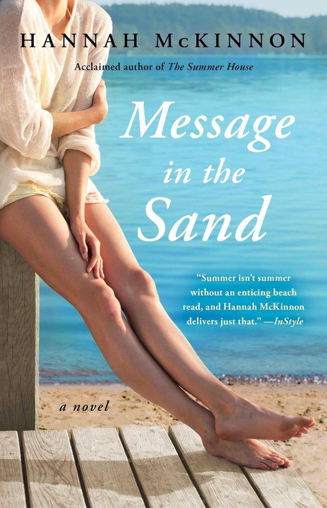 Message in the Sand: A Novel by Hannah McKinnon (English) Paperback Book
