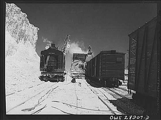 Hoskins Mound Texas 1930s Loading Boxcars Sulphur Freeport Sulphur Company