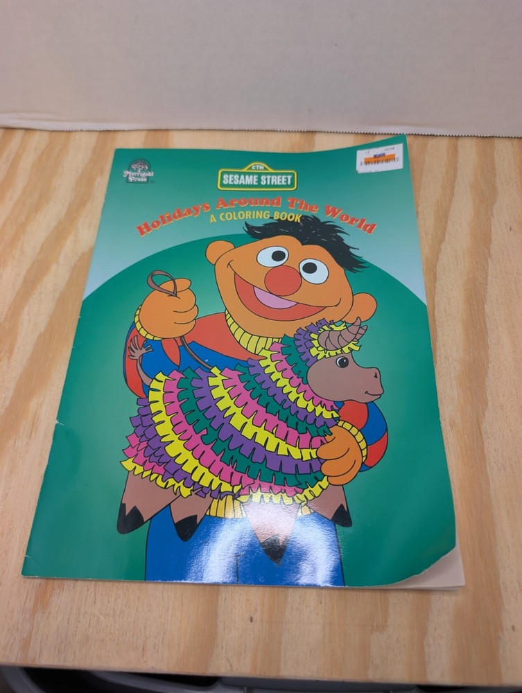 sesame street holidays around the world coloring BOOK Unused Ernie Oscar 1992