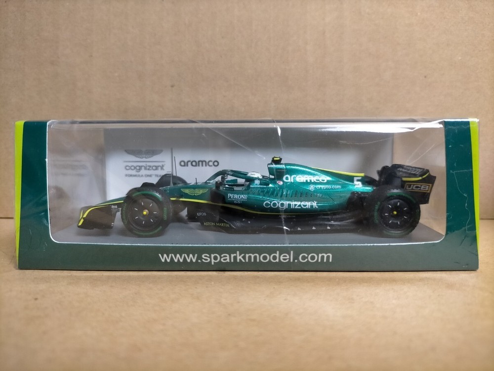 SPARK 1/43 Aston Martin Cognizant Aramco Mercedes F1 AMR22 S.Vettel No.5 2022