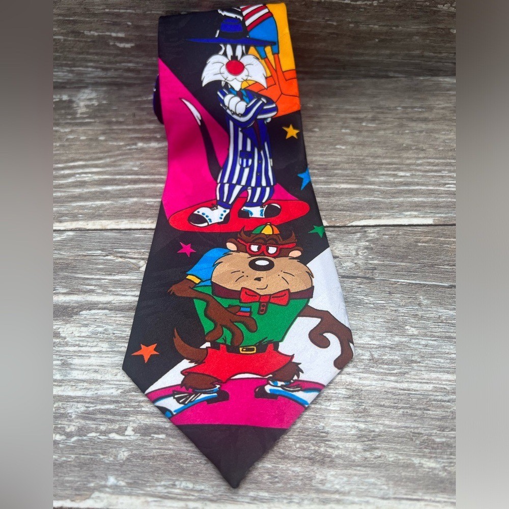 Looney Tunes necktie Warner Bros. vintage novelty men's Taz Marvin Daffy Bugs