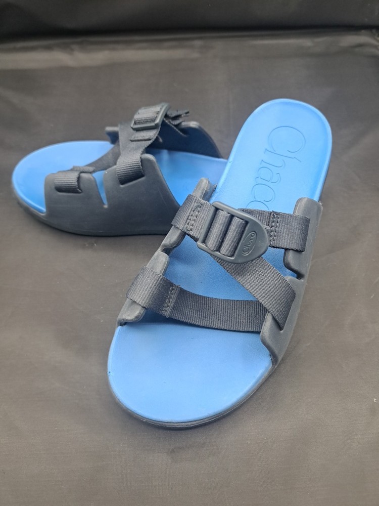 Women's Chaco blue slip-on sandals size 6 with cushioned sole and top strap for traction