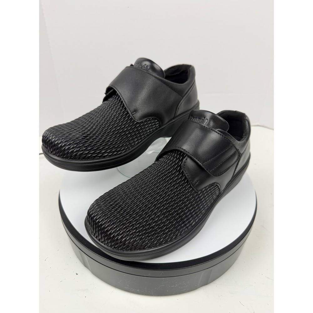 Propet Womens Olivia Black Hook and Loop Adjustable Orthopedic Shoes Size 7