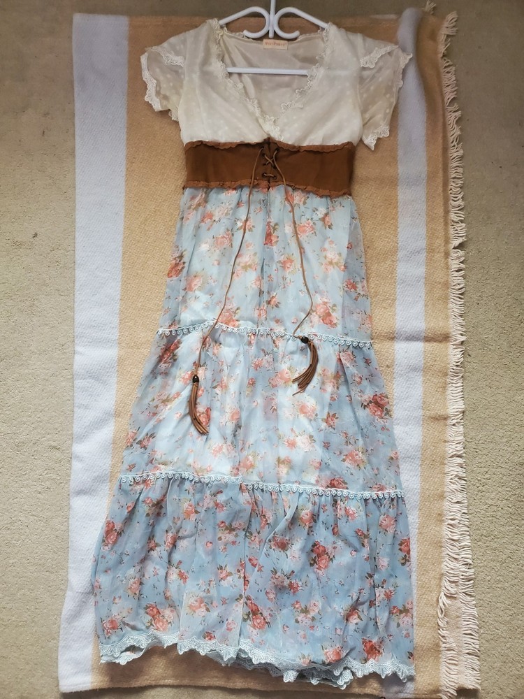 Women’s Floral Cottagecore Midi Dress with Lace Trim