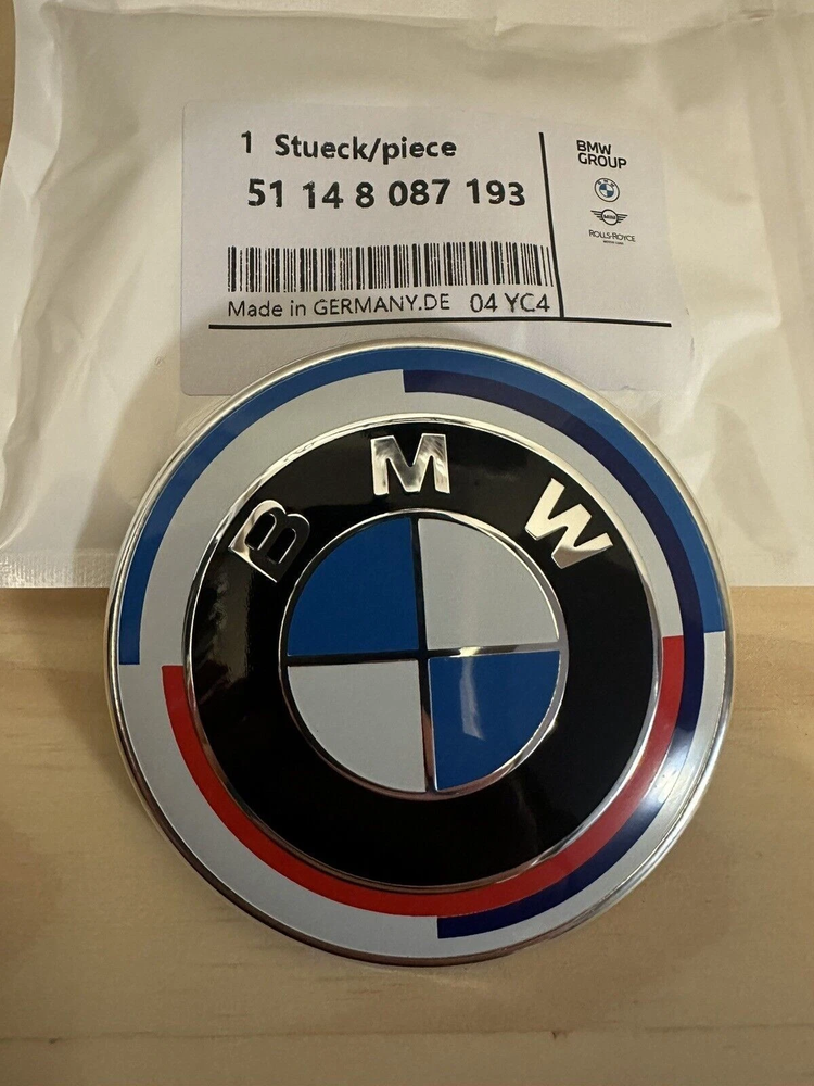 82mm/3.2IN Replacement Fit for 50TH B-M-W Hood Emblem Badge Roundel 51148132375