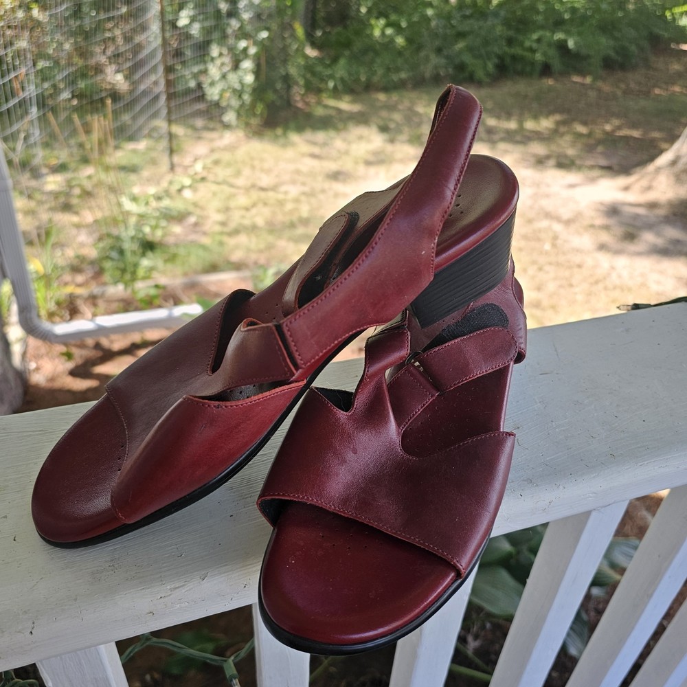 Sas Tripad Comfort Suntaimer Red Leather Women's Strappy Heels Sandals Size 10