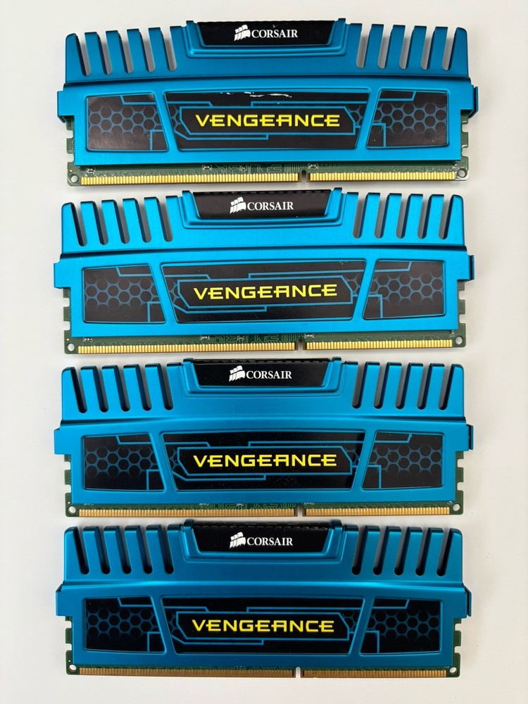 Corsair Vengeance 16GB Kit (4x4GB) DDR3-1600 PC3-12800 DIMM Non-ECC