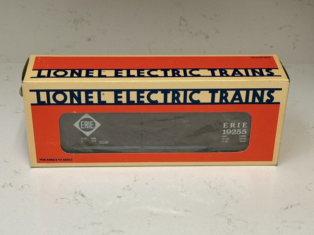 Lionel O 19255 Erie Double-Door Boxcar 6-19255 in Original Box