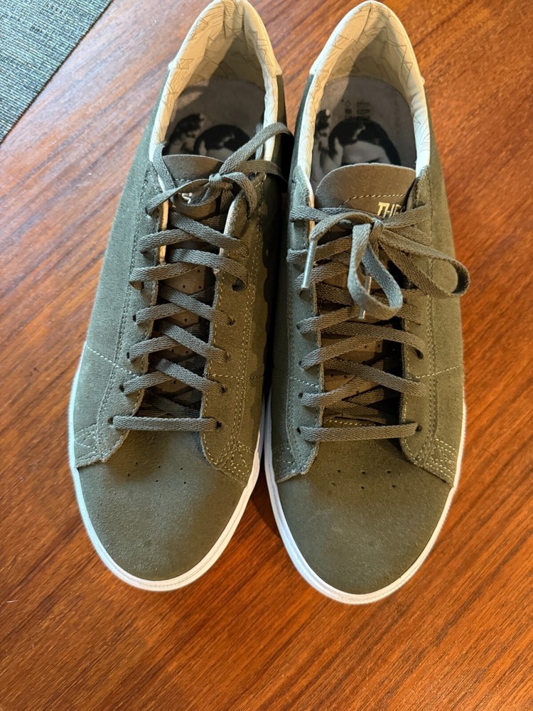 mens shoes lakai newport low green & white  suede Theories tie size 10.5