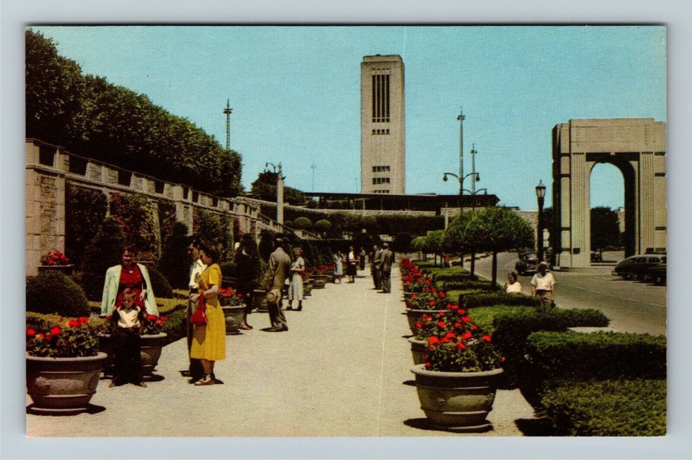 Niagara Falls ON-Ontario Canada, Oakes Gardens Vintage Souvenir Postcard