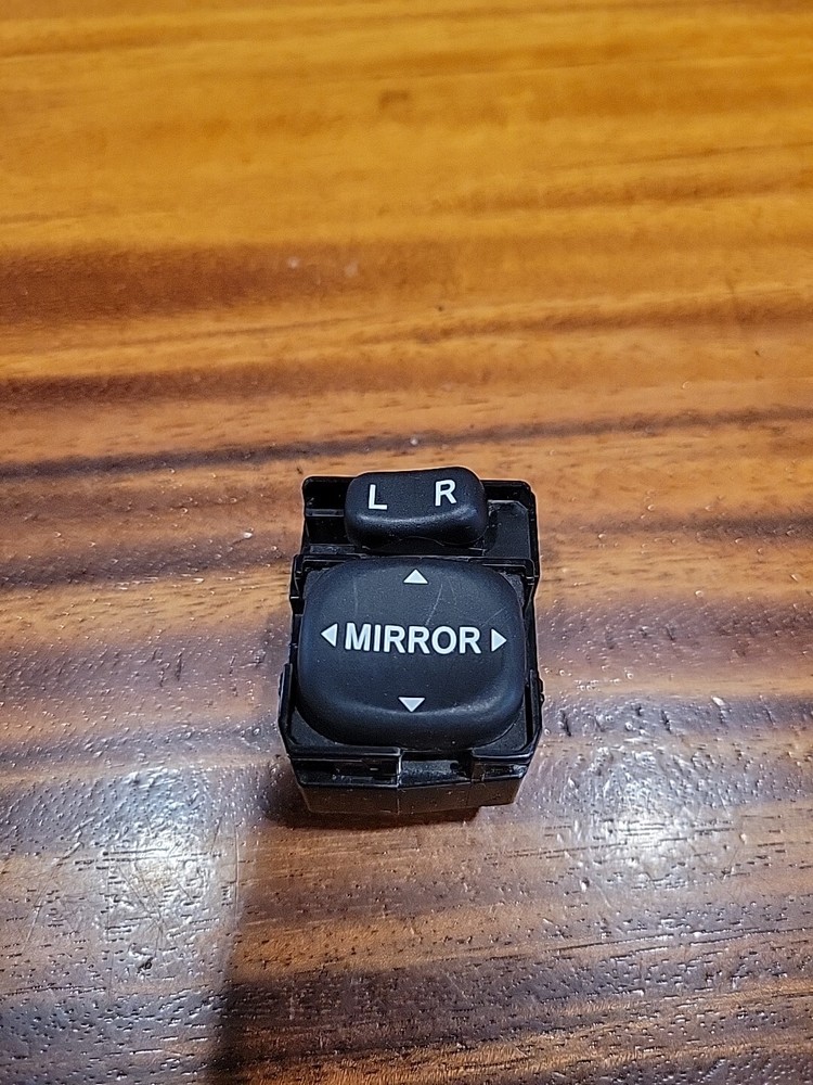 2003-2009 TOYOTA 4RUNNER OEM FRONT LH DRIVER MIRROR CONTROL SWITCH P6628b163