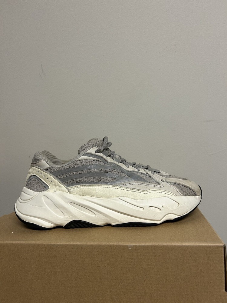 Size 8.5 - adidas Yeezy Boost 700 V2 Low Static