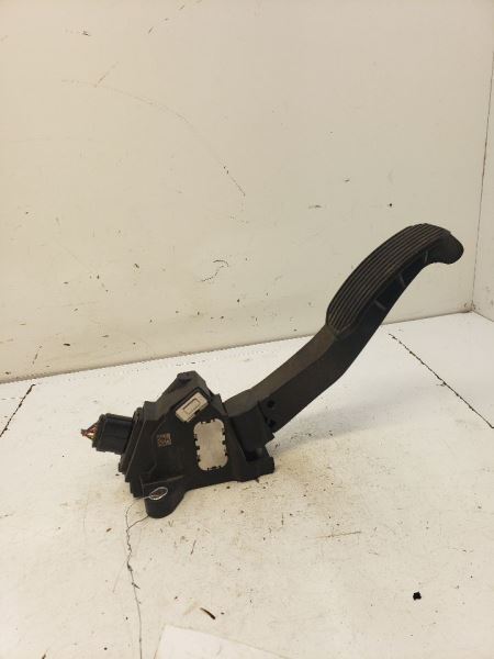 CAMRY     2008 Accelerator Parts 950369