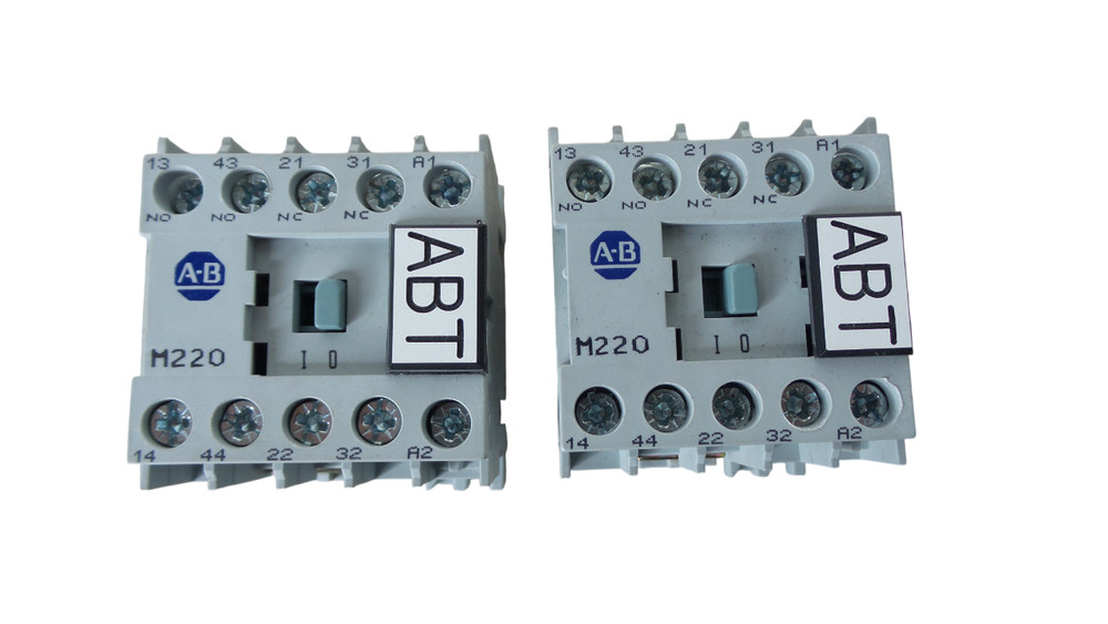 LOT OF 2 Allen Bradley cat 700-M220 Contactor - Free Shipping