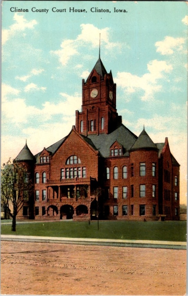 Clinton Iowa IA : COURT HOUSE SCENE m/14 BD7333