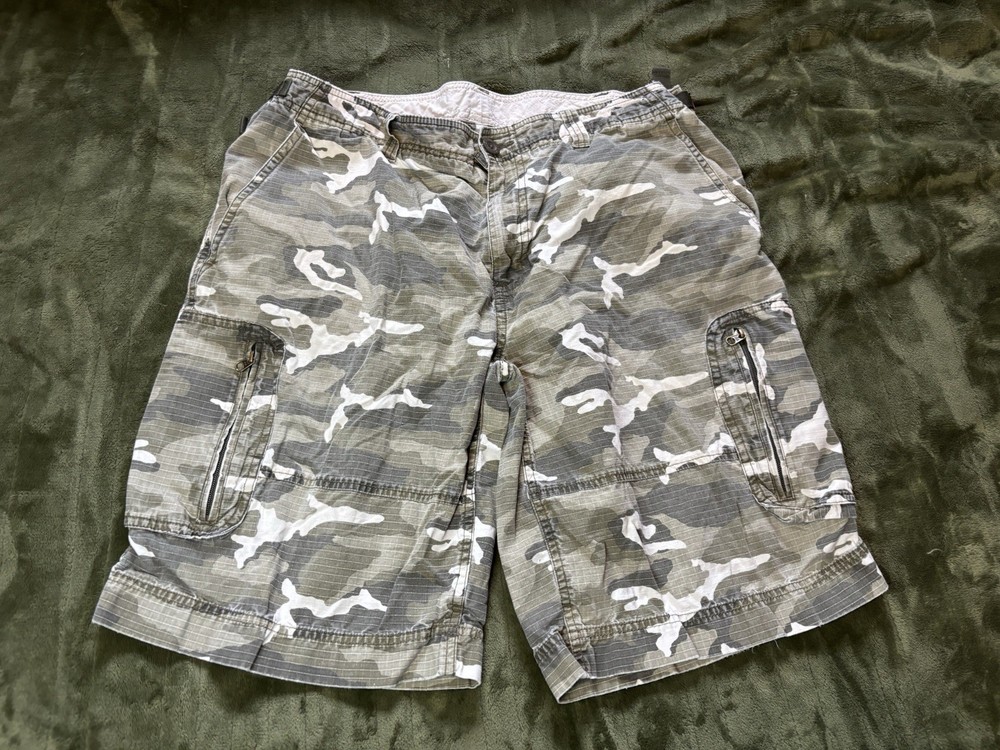 The North Face Cargo Shorts Mens 38 Camo Woodland Camouflage Baggy Loose Vintage