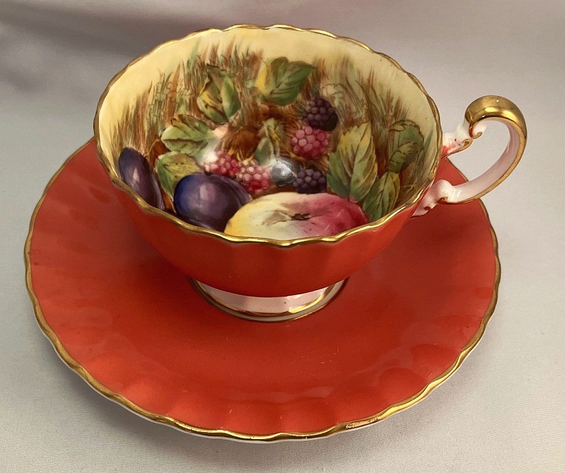 Aynsley Tea Cup & Saucer Orchard Fruit Burnt Orange Vine Shape C439 D. Jones