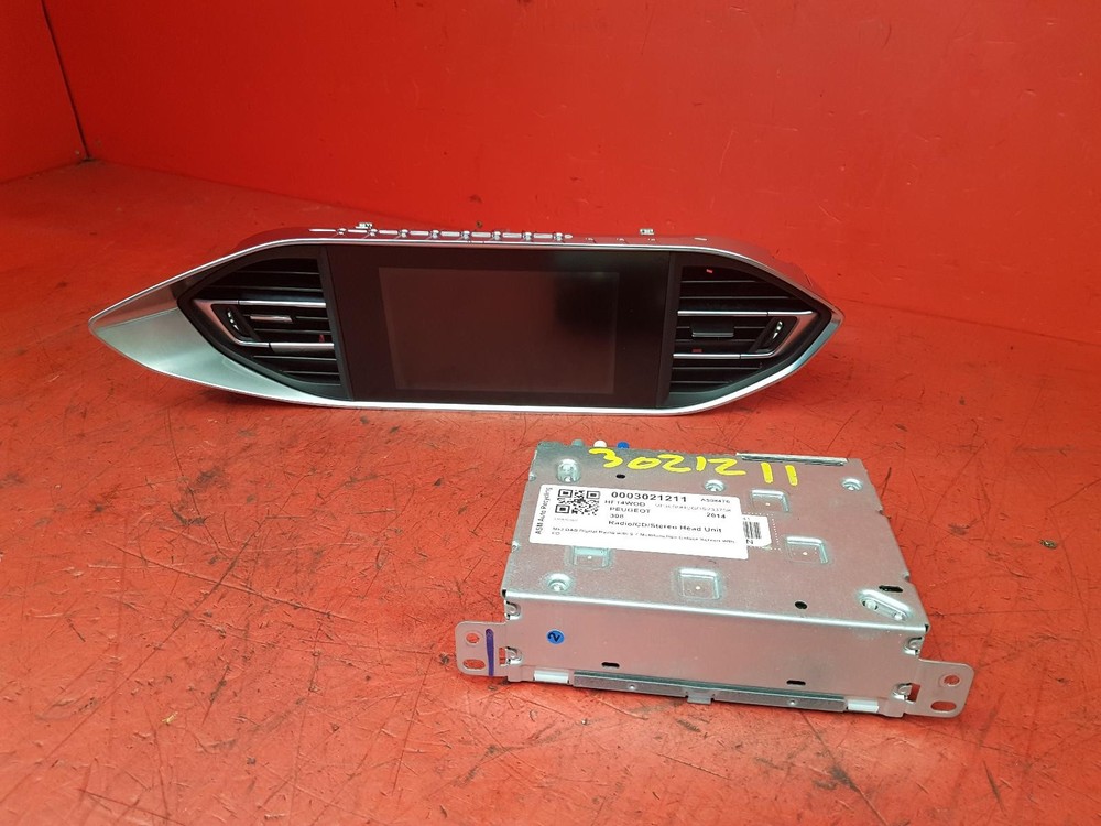 PEUGEOT 308 RADIO STEREO HEAD UNIT + DISPLAY 2014 9808294680