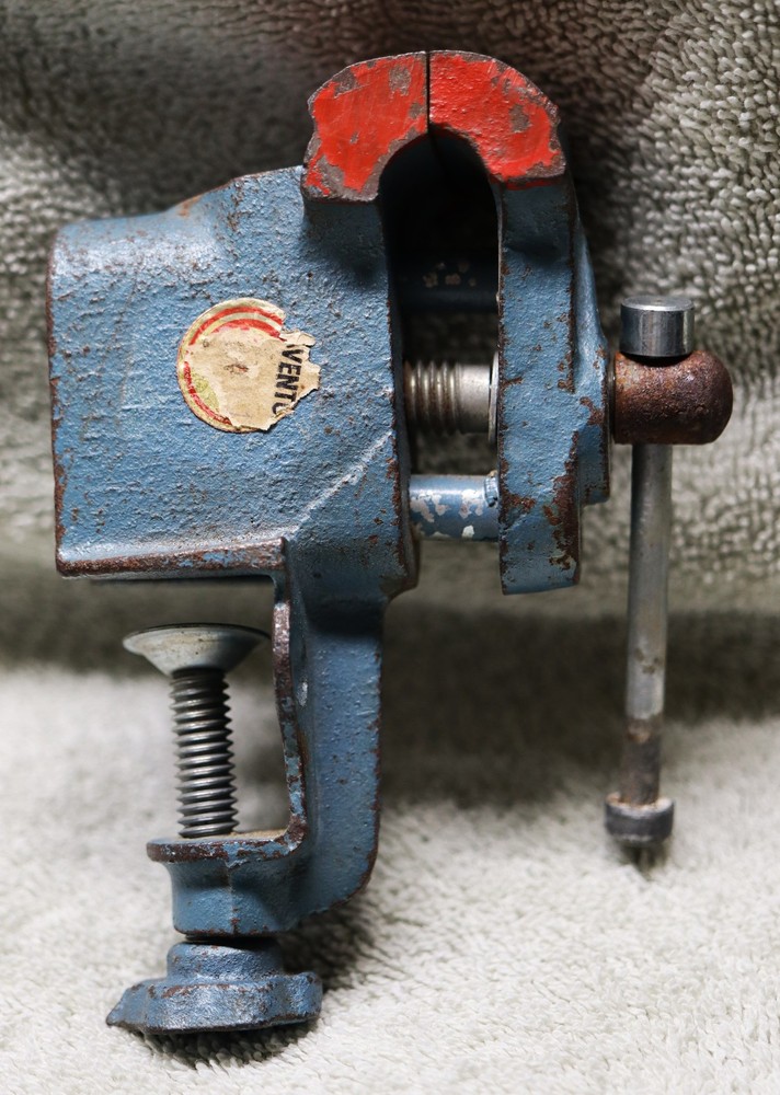 Antique Vintage Clamp On Mini Table Bench Vice Cast Iron 1 1/2