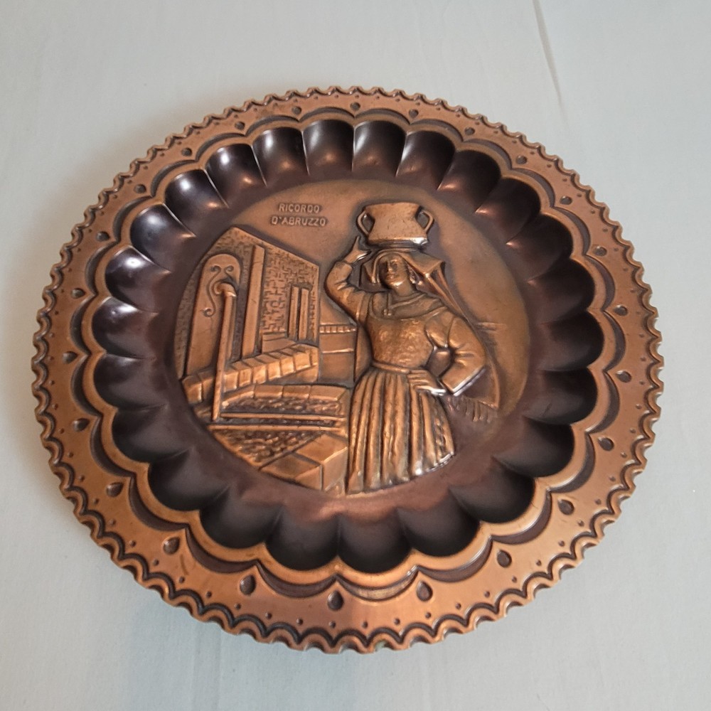 Vintage Ricordo D'Abruzzo 3D Copper Finish Wall Plate Woman Jug Italy-image