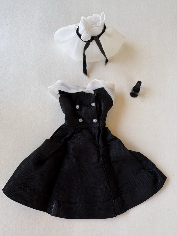 Vintage 1962 Barbie After Five  #934 Black Taffeta Dress w/ Hat & 1 Black Shoe
