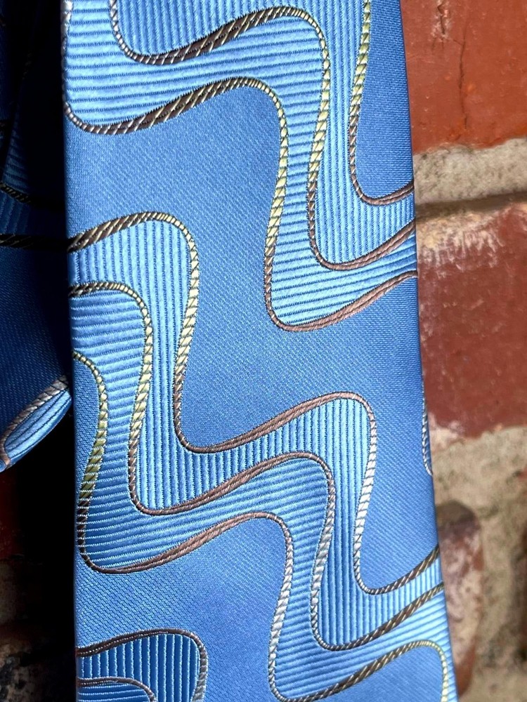 Men's Blue Silk Handmade Tie with Abstract Wave Pattern