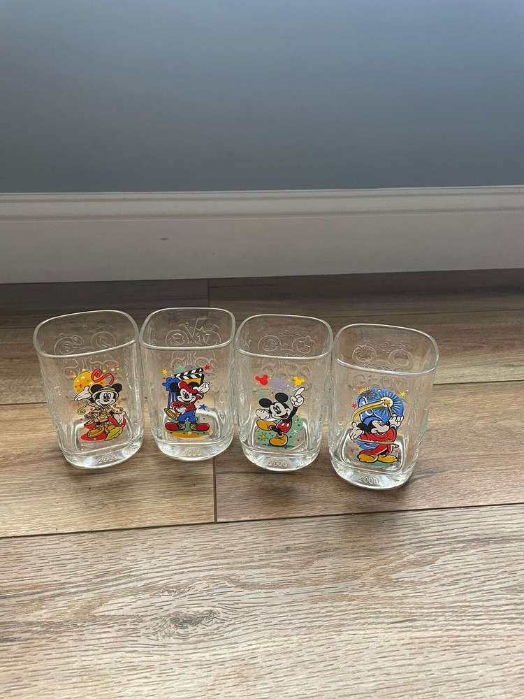 2000 Walt Disney World McDonalds Disney Glasses Cups Mickey VTG Set of 4