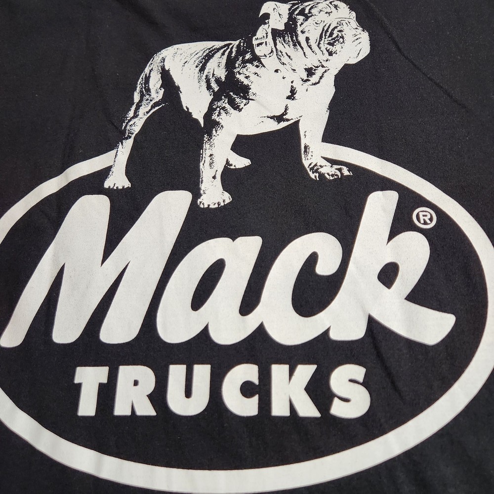 New Mack Trucks Oval Front & Back Logo Bulldog Mens Medium Soft Comfy Black Tee