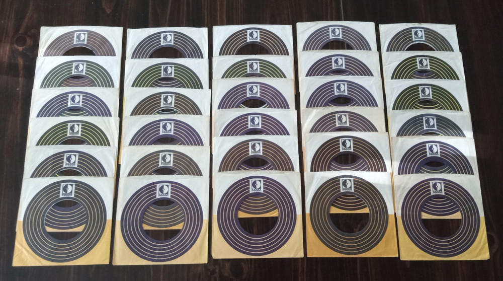 Lot of 30 DECCA Company Sleeves for 45 RPM Records Yellow Brown Target ca 1972