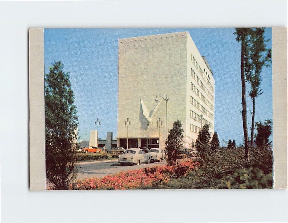 Postcard Veterans Memorial Building Detroit Michigan